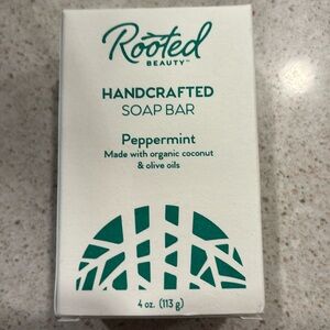Bath hand soap sample size